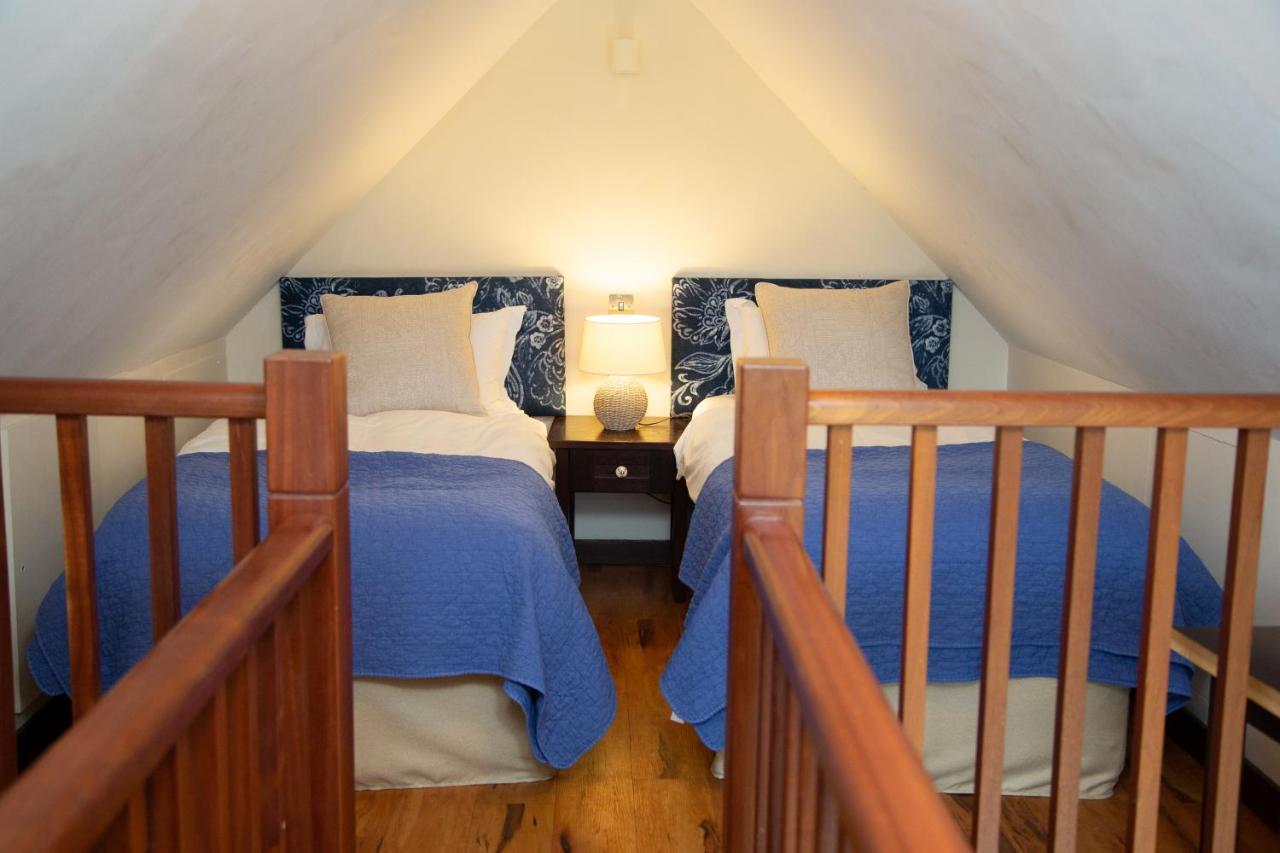 Villa Northbrook Park Mews Rowhedge Esterno foto