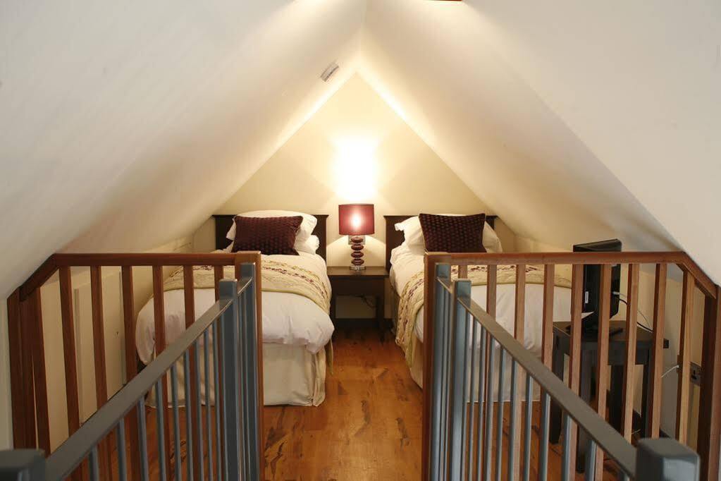 Villa Northbrook Park Mews Rowhedge Esterno foto